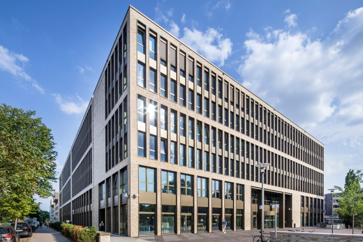 Projektentwicklung_Euler Hermes Campus_W2008 K7521 1 1